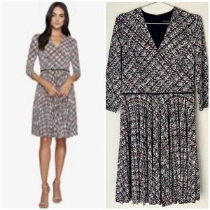 Maggy London Grid Plaid Geometric Print 3/4 Sleeve Fit & Flare Silky Soft Dress